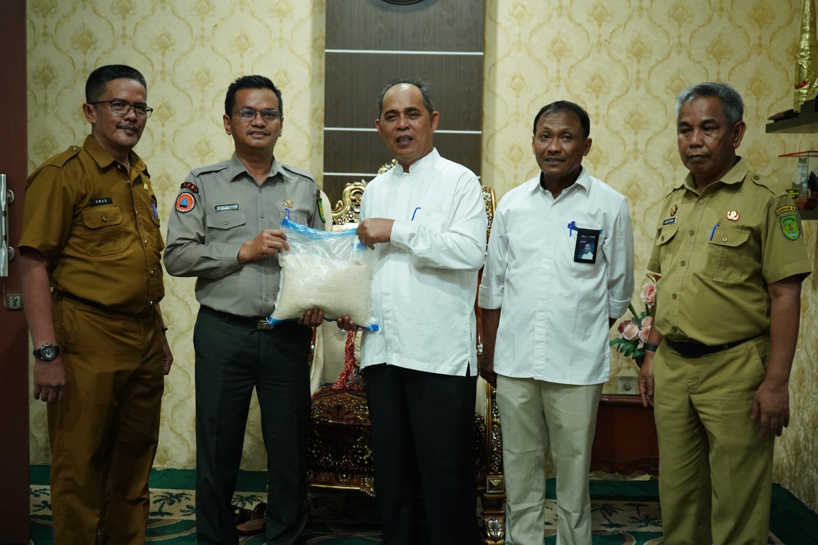 98f6eecdcaf82674dad4f91bdbfb827b