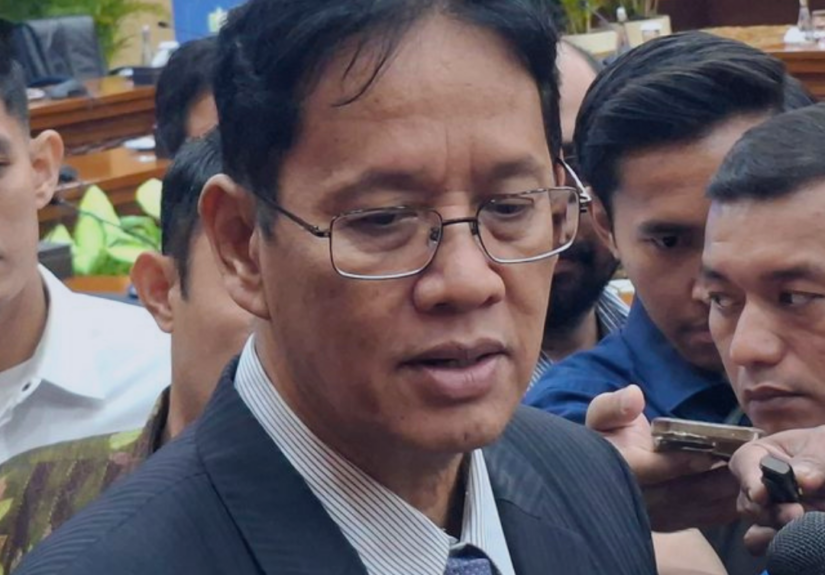 Biru Putih Simpel Berita Olahraga Kiriman Instagram_20260418_093433_0000